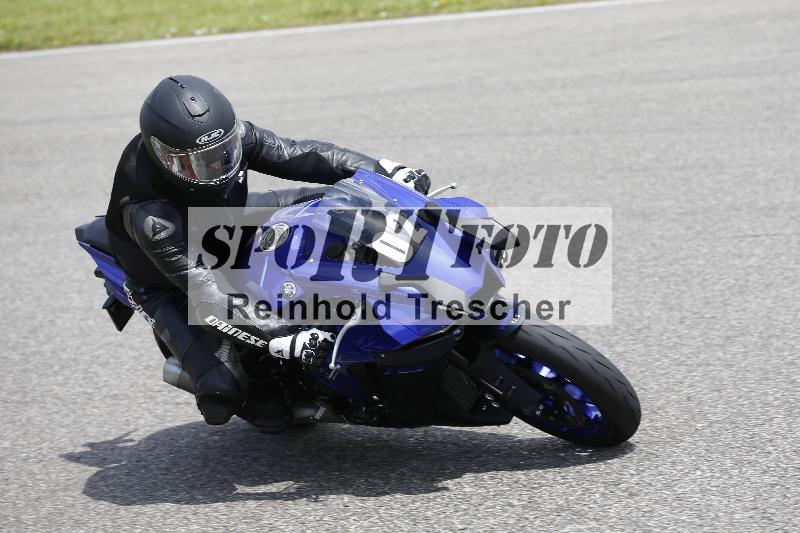 /Archiv-2024/29 12.06.2024 MOTO.CH Track Day ADR/Gruppe gelb/02